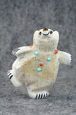 Bear Zuni Fetish Carving - Claudia Peina