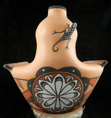 Zuni Duck Pottery - Agnes Peynetsa - Zuni Handmade Pottery - Native American - High Lonesome Trading