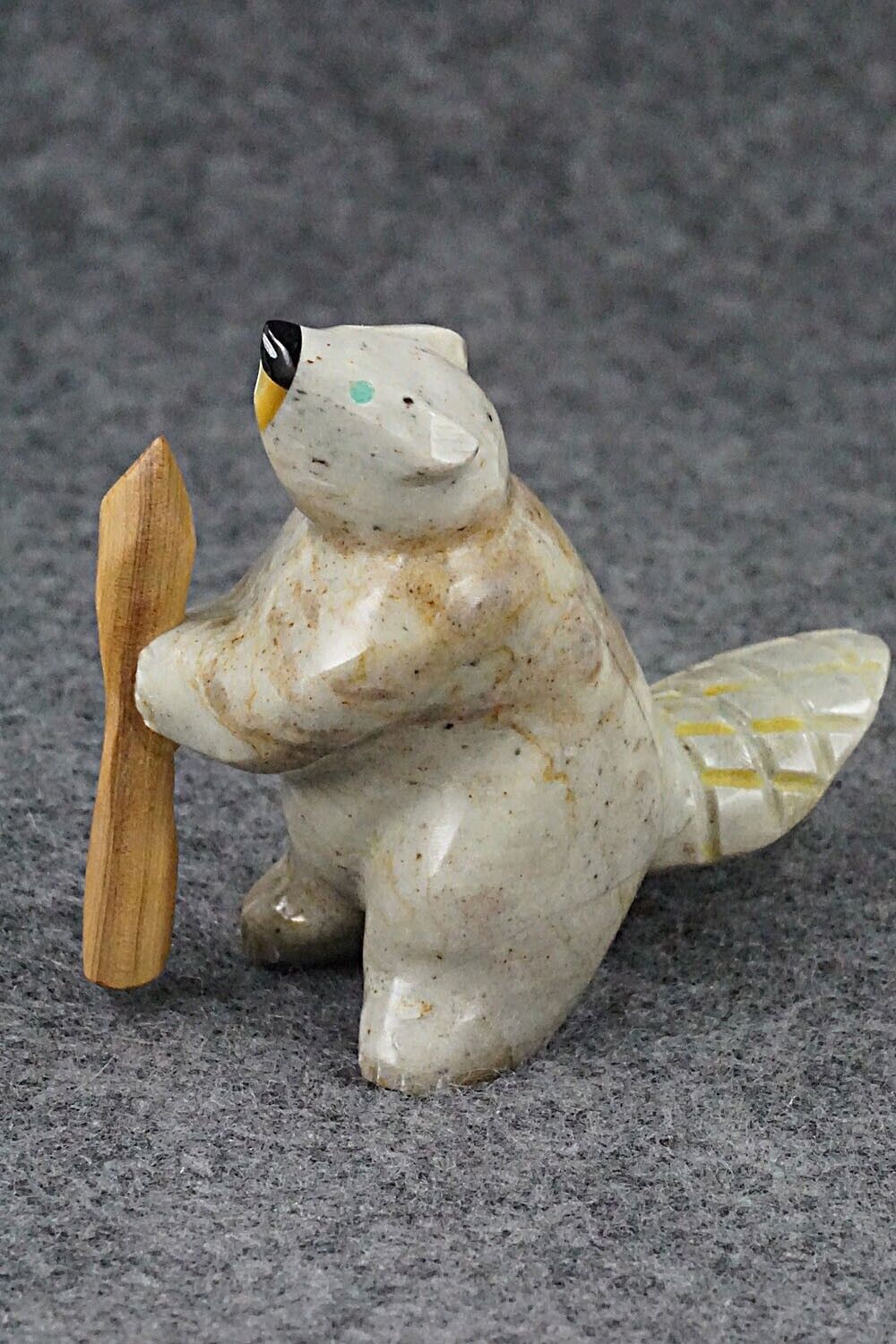Beaver Zuni Fetish Carving - Enrike Leekya