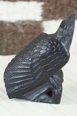Crow Zuni Fetish Carving - Derrick Kaamasee
