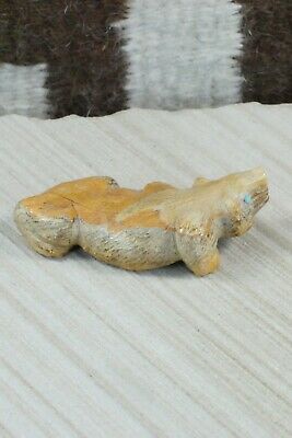 Badger Zuni Fetish Carving - Derrick Kaamasee