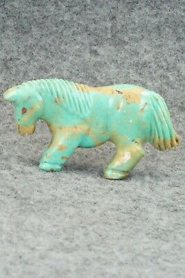 Horse Zuni Fetish Carving - Andres Quandelacy