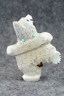 Bear Zuni Fetish Carving - Claudia Peina