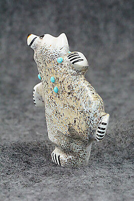 Bear Zuni Fetish Carving - Claudia Peina
