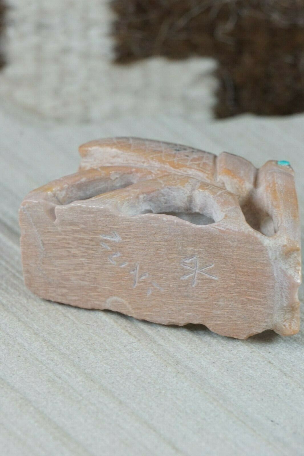 Beetle Zuni Fetish Carving - Derrick Kaamasee - High Lonesome Trading