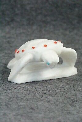 Turtle Zuni Fetish Carving - Derrick Kaamasee