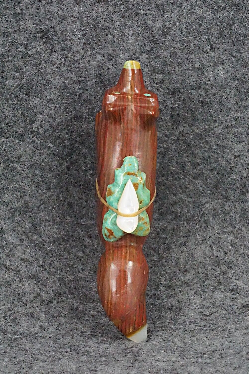 Wolf Zuni Fetish Carving - Enrike Leekya