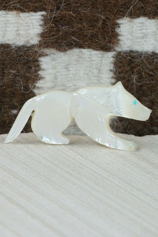 Wolf Zuni Fetish Carving - Jonas Hastito