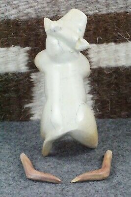 Bull Zuni Fetish Carving - Enrike Leekya