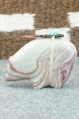 Bear Zuni Fetish Carving - Daphne Quam