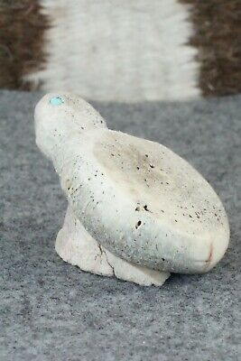 Turtle Zuni Fetish Carving - Harvey Harker