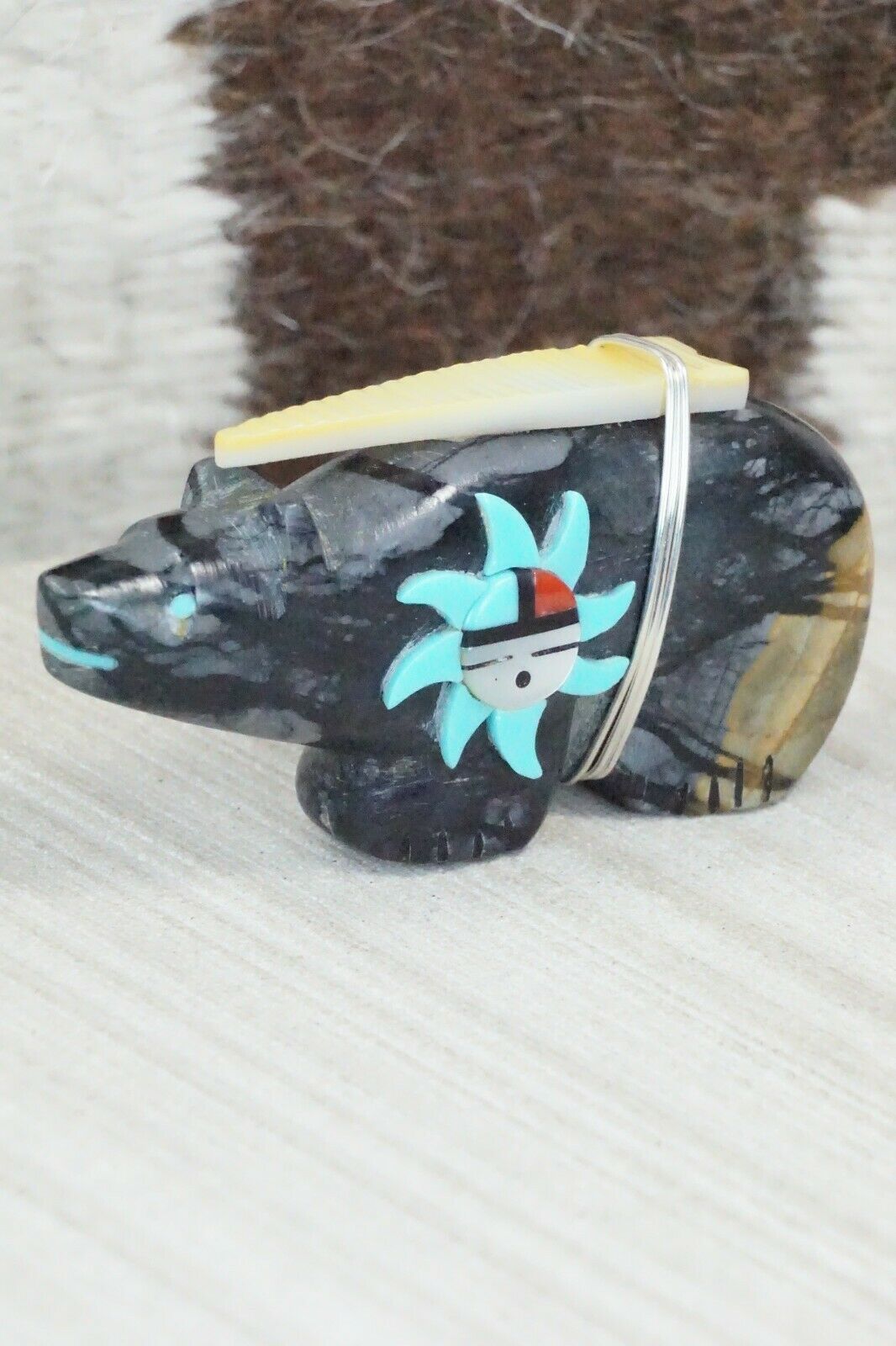 Bear Zuni Fetish Carving - Darrin Boone - High Lonesome Trading