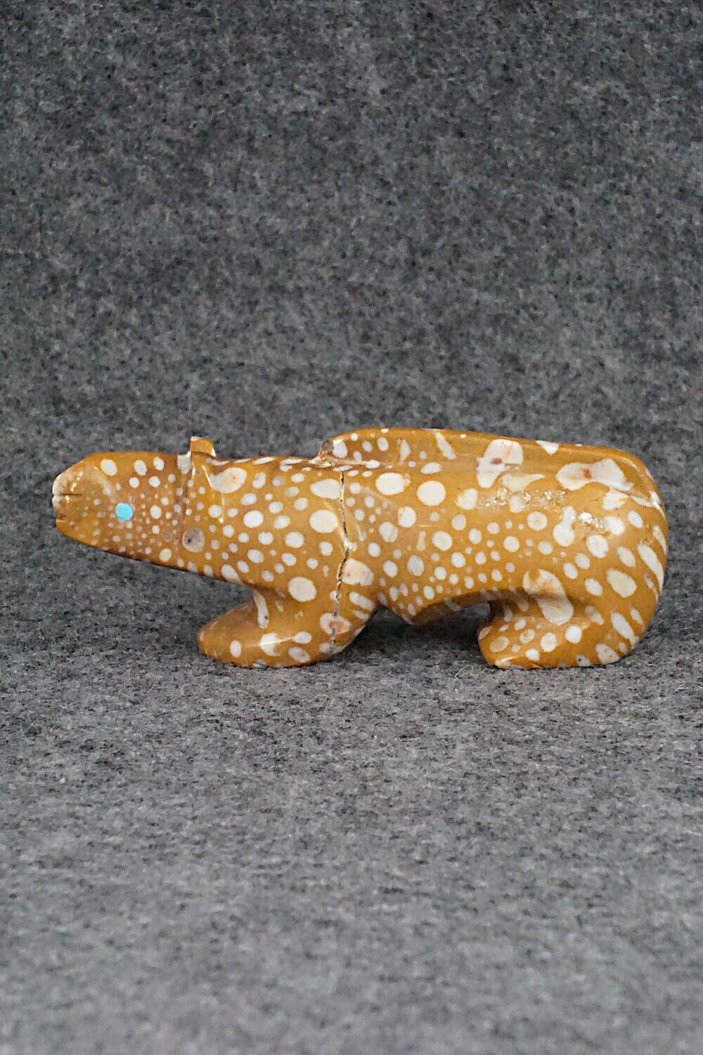 Mountain Lion Zuni Fetish Carving - Ronnie Lunasee