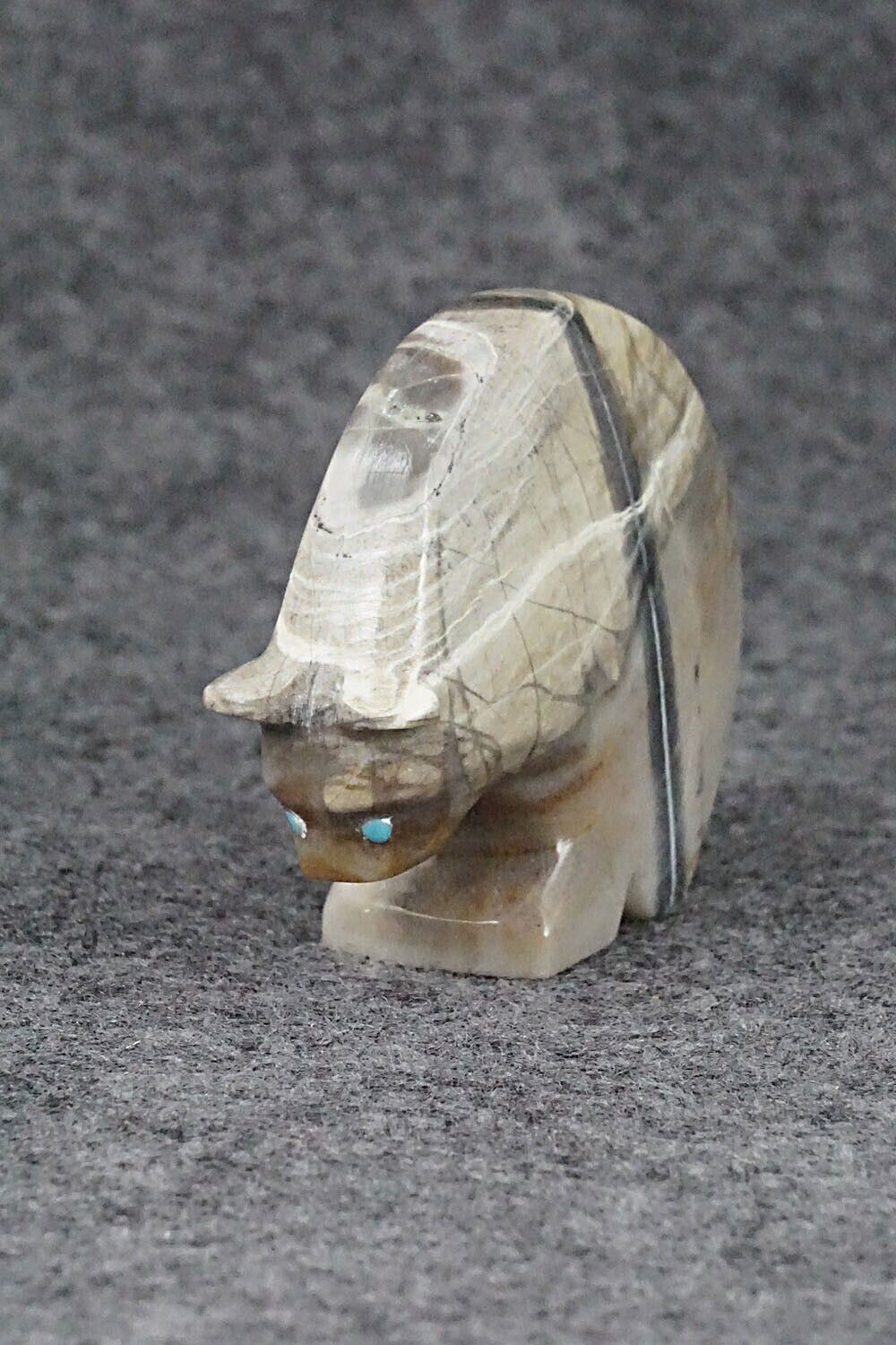 Bear Zuni Fetish Carving - Shannon Calavaza