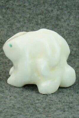 Rabbit Zuni Fetish Carving - Ariane Quam