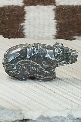 Bear Zuni Fetish Carving - Michael Mahooty