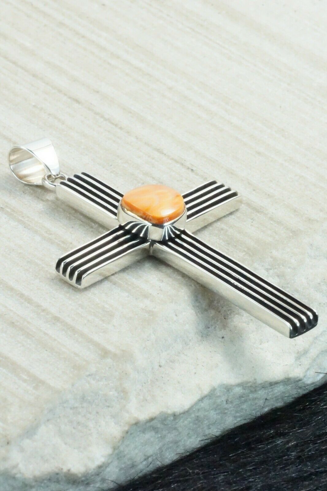 Spiny Oyster & Sterling Silver Pendant - Francis Jones