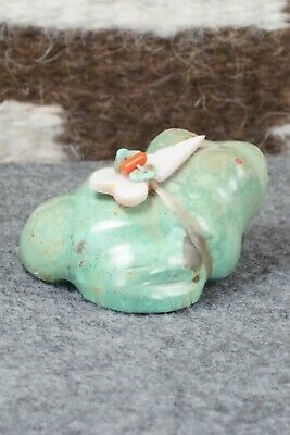 Frog Zuni Fetish Carving - Daphne Quam