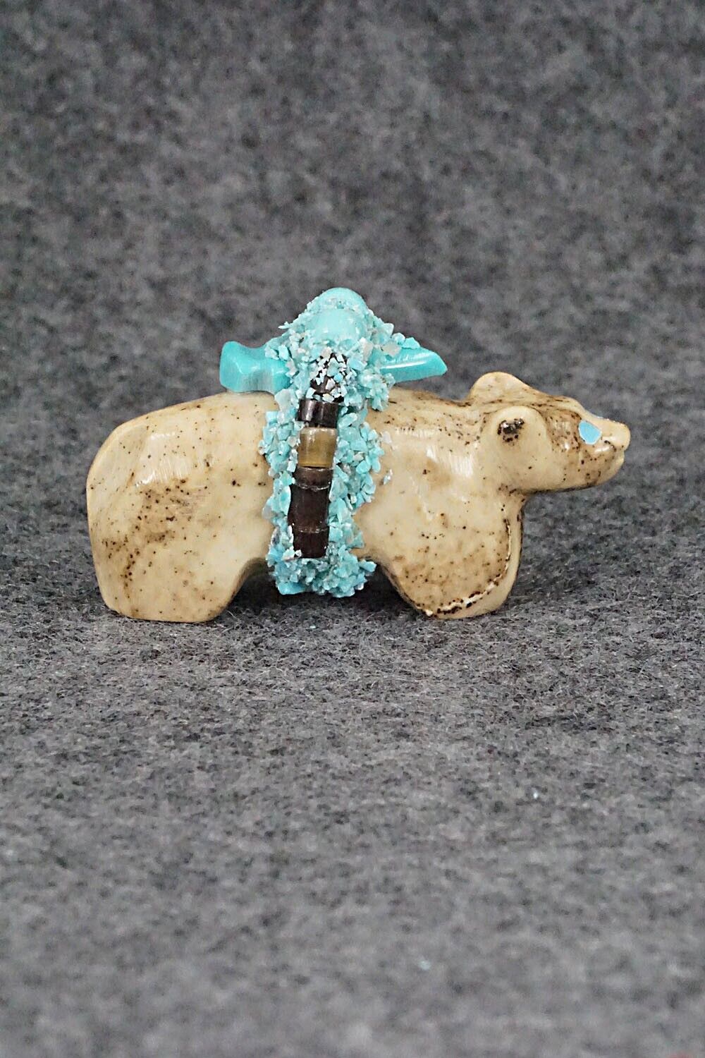 Bear Zuni Fetish Carving - Marvelita Phillips