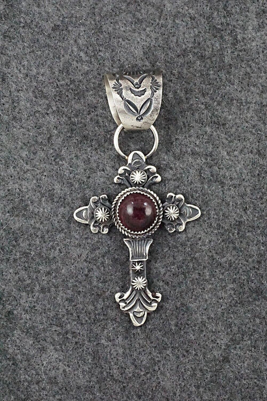 Spiny Oyster and Sterling Silver Pendant - Eva Billah