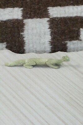Lizard Zuni Fetish Carving - Lance Cheama
