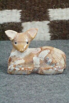 Deer Zuni Fetish Carving - Derrick Kaamasee