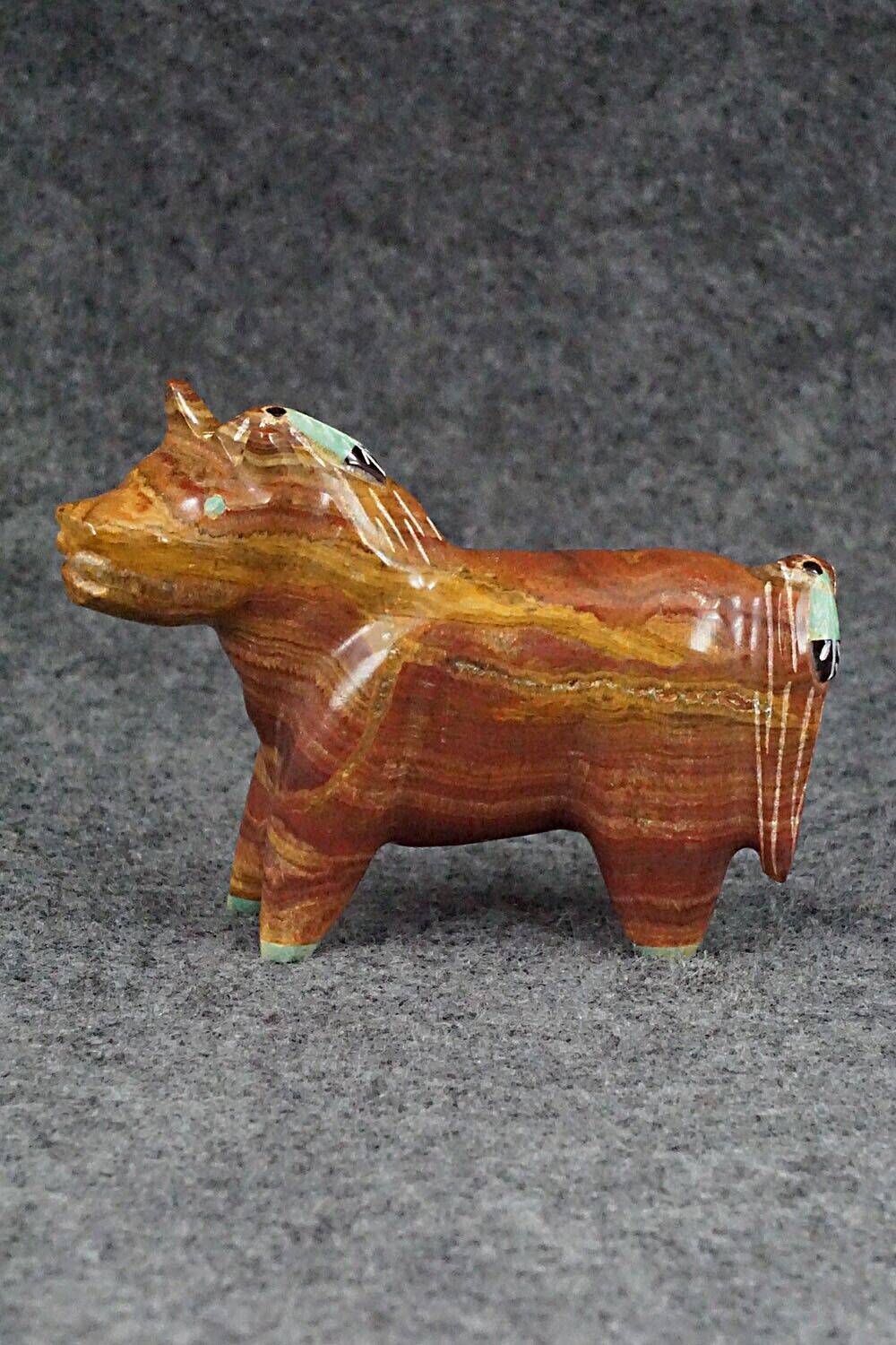 Horse Zuni Fetish Carving - Enrike Leekya
