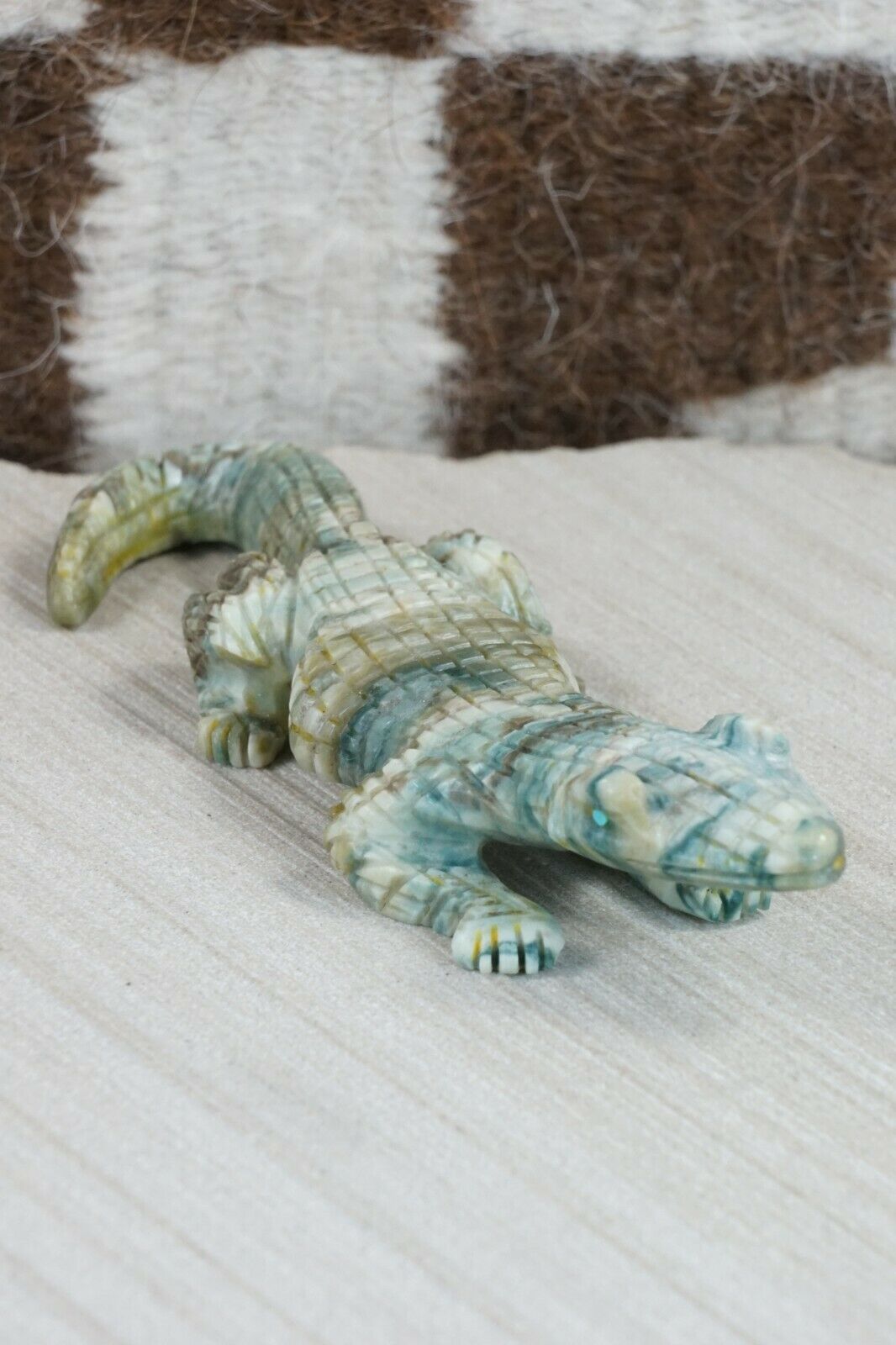 Lizard Zuni Fetish Carving - Tony Mackel