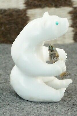 Bear Zuni Fetish Carving - Michael Laweka