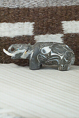 Elephant Zuni Fetish Carving - Brian K. Laate