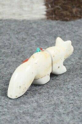 Fox Zuni Fetish Carving - Cheryl Beyuka