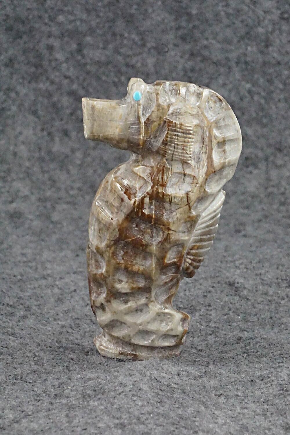 Seahorse Zuni Fetish Carving - Carlton Kaamasee
