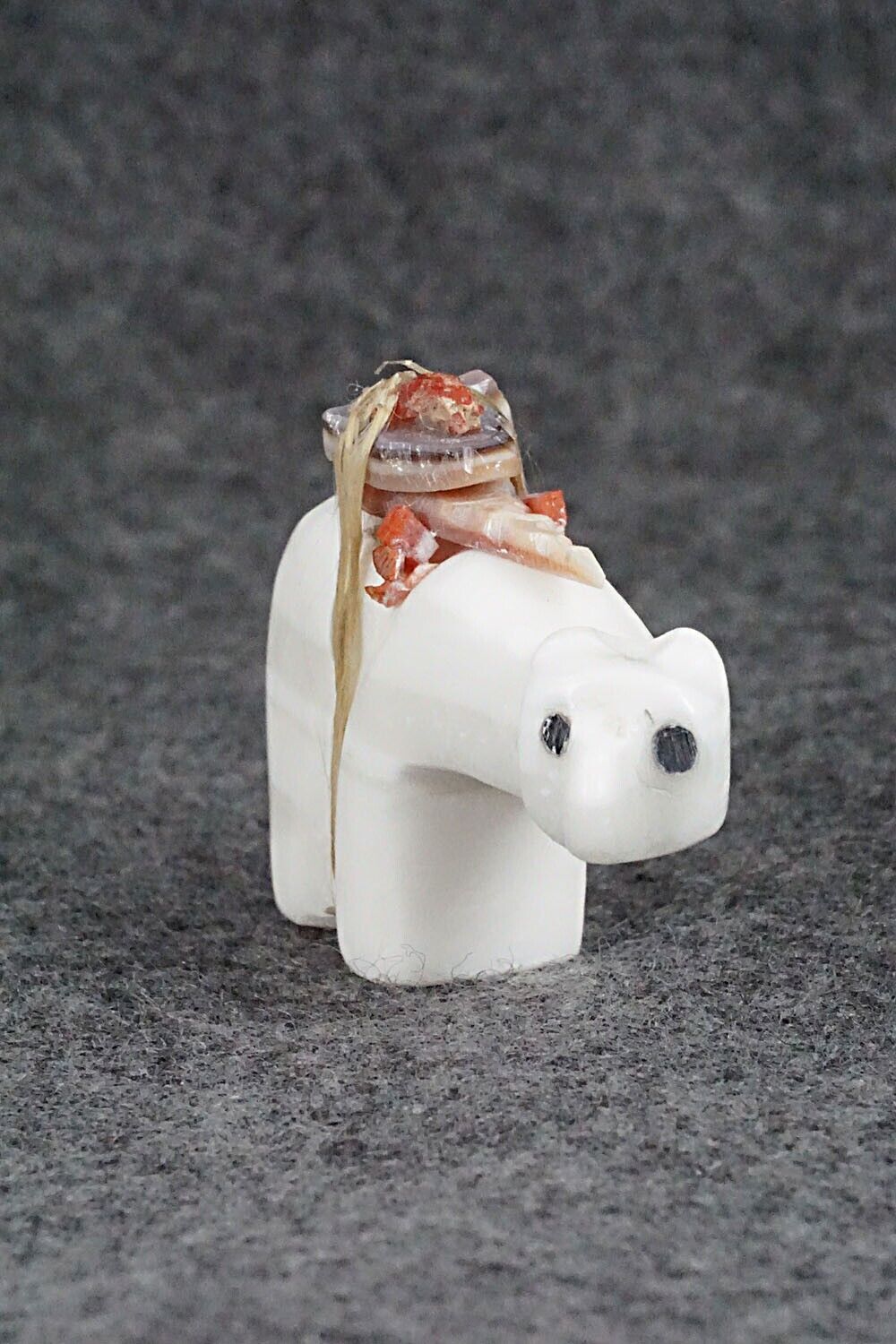 Bear Zuni Fetish Carving - Lance Deysee