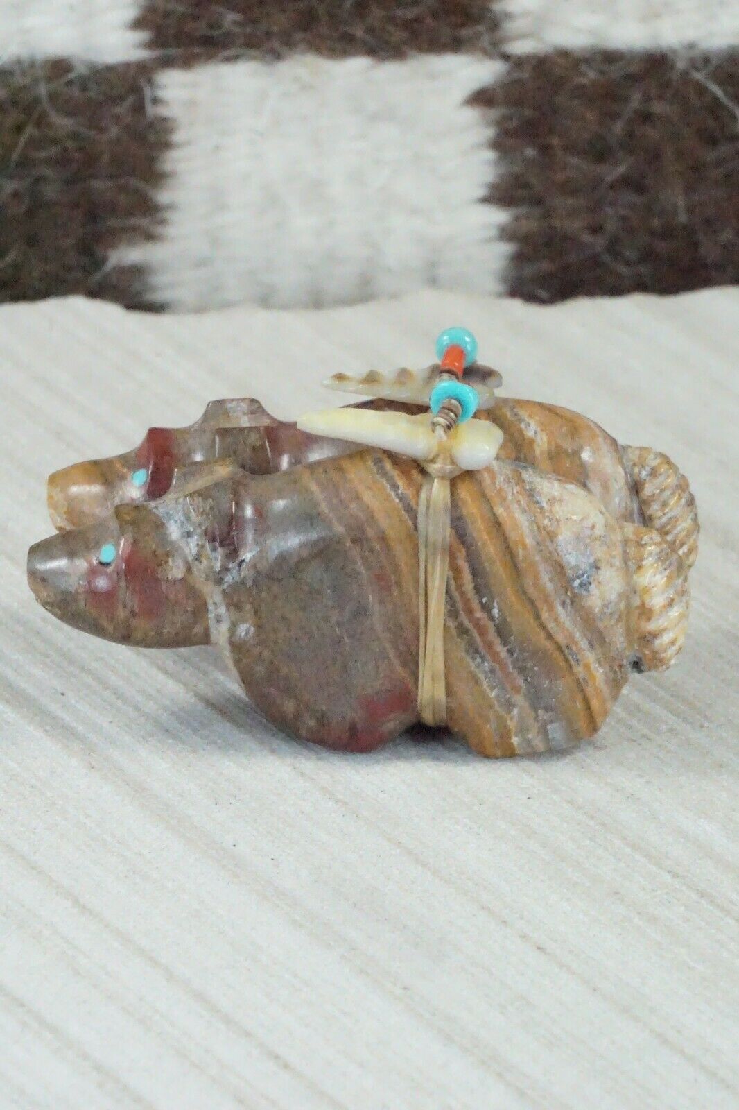 Bear Zuni Fetish Carving - Peter Gasper
