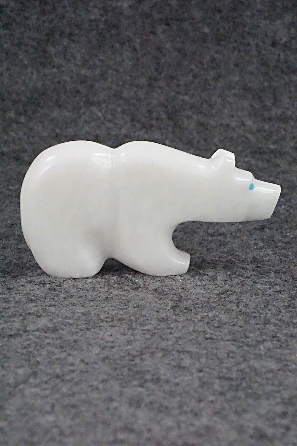 Bear Zuni Fetish Carving - Rodney Laiwakete