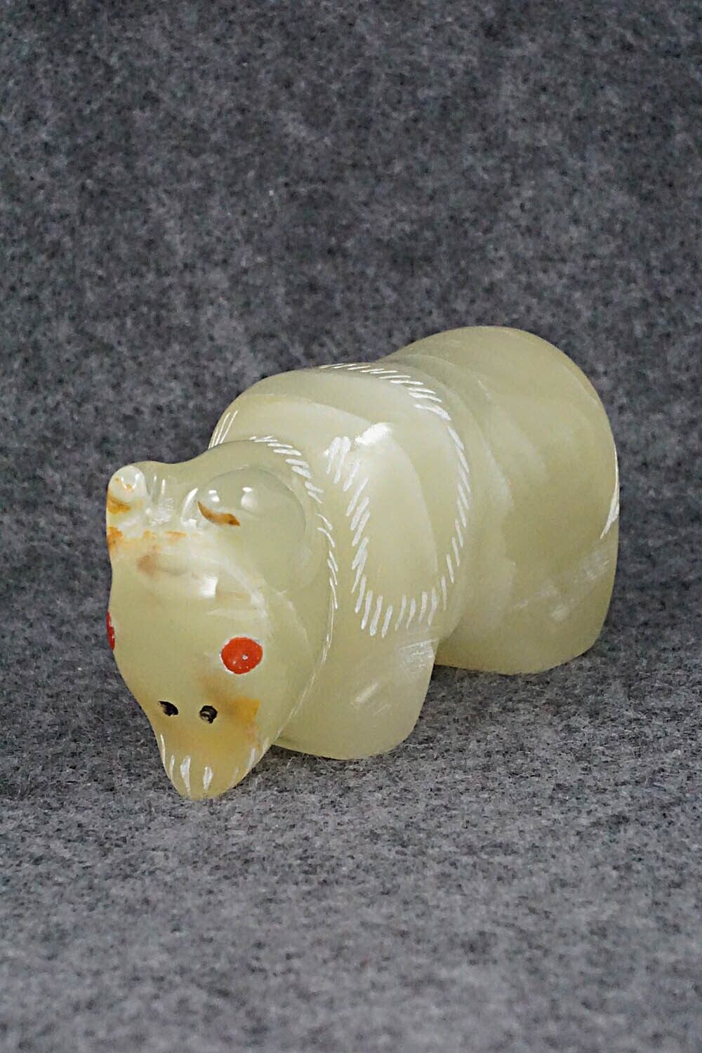 Buffalo Zuni Fetish Carving - Daniel Chattin
