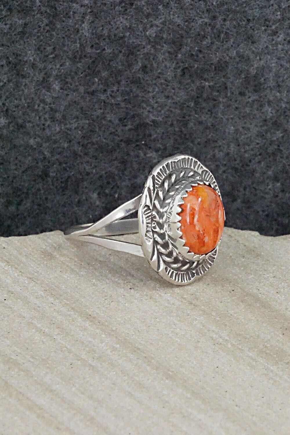 Spiny Oyster & Sterling Silver Ring - Freda Martinez - Size 8