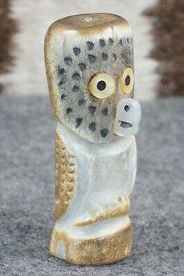 Owl Zuni Fetish Carving - Howard Lesarlly