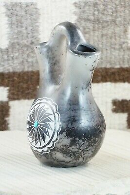 Acoma Pottery - Veronica Lewis