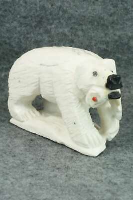 Bear Zuni Fetish Carving - Derrick Kaamasee