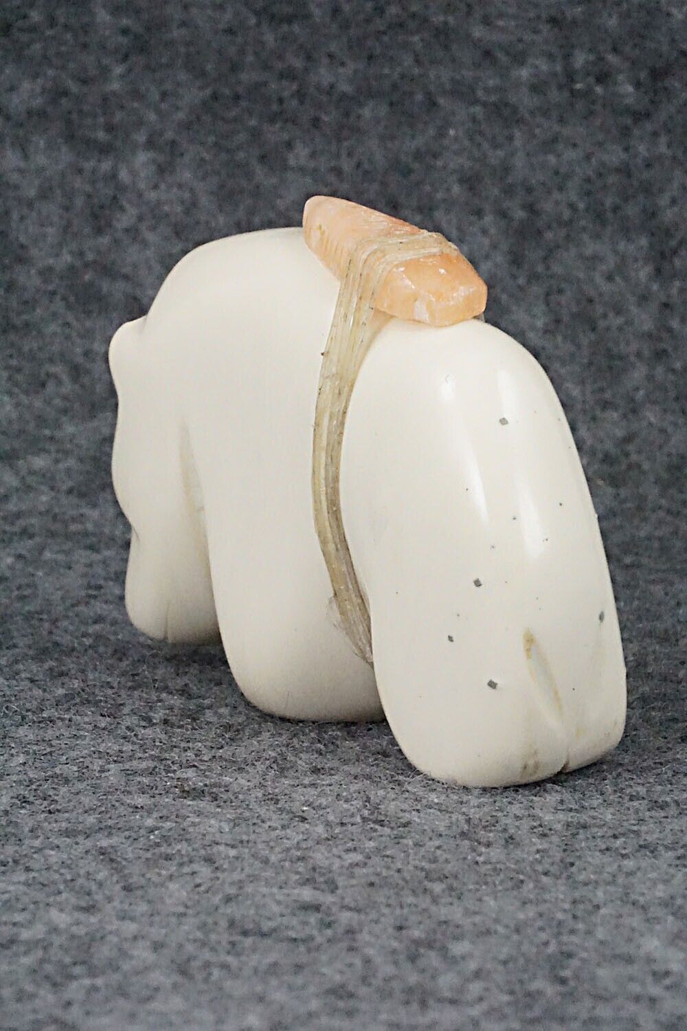 Bear Zuni Fetish Carving - Justin Red Elk