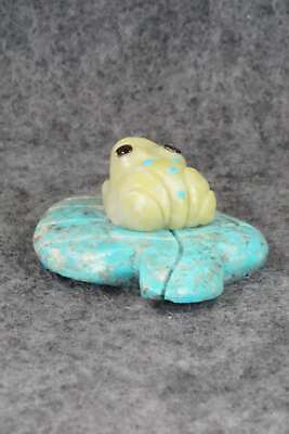 Frog Zuni Fetish Carving - Reynold Lunasee