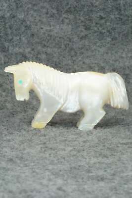 Horse Zuni Fetish Carving - Andres Quandelacy