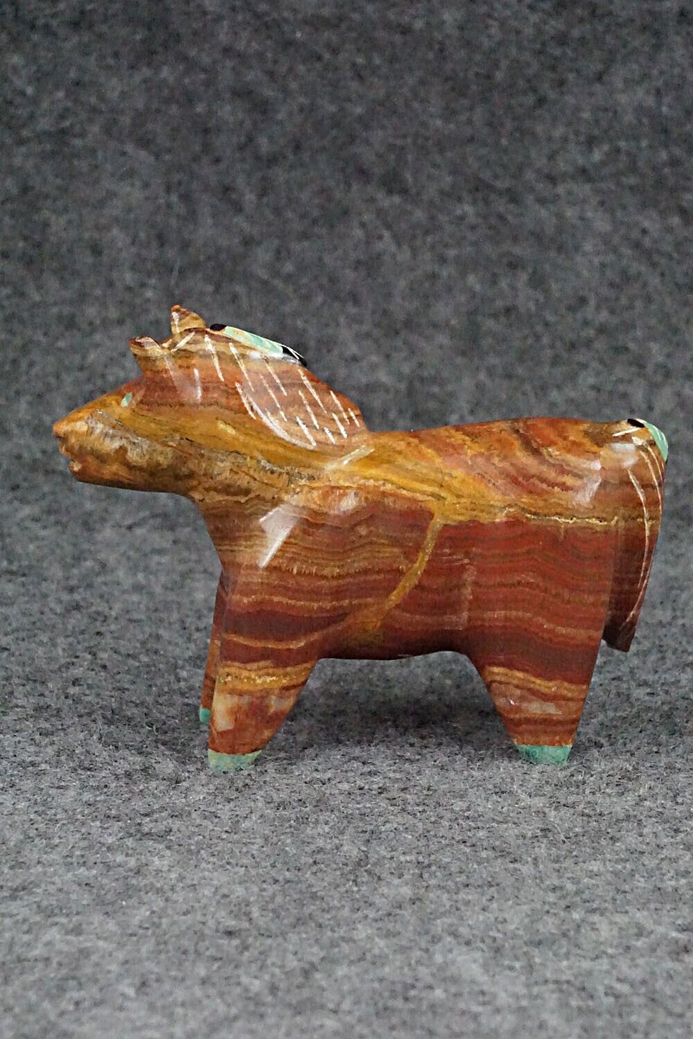 Horse Zuni Fetish Carving - Enrike Leekya