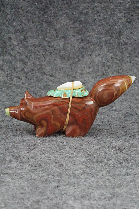 Wolf Zuni Fetish Carving - Enrike Leekya