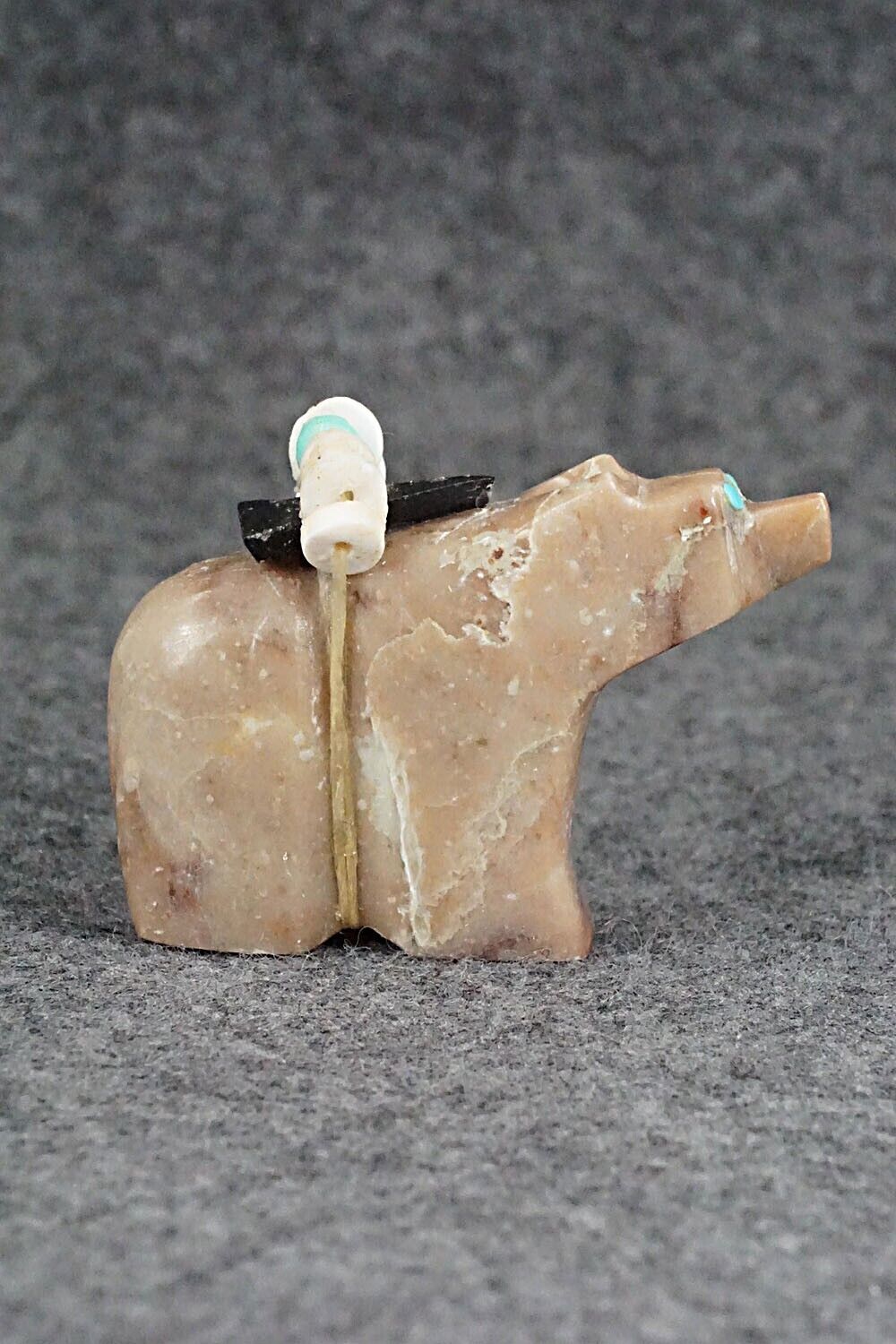 Bear Zuni Fetish Carving - Tony Laiwakete