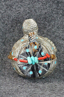 Turtle Zuni Fetish Carving - Stafford Chimoni