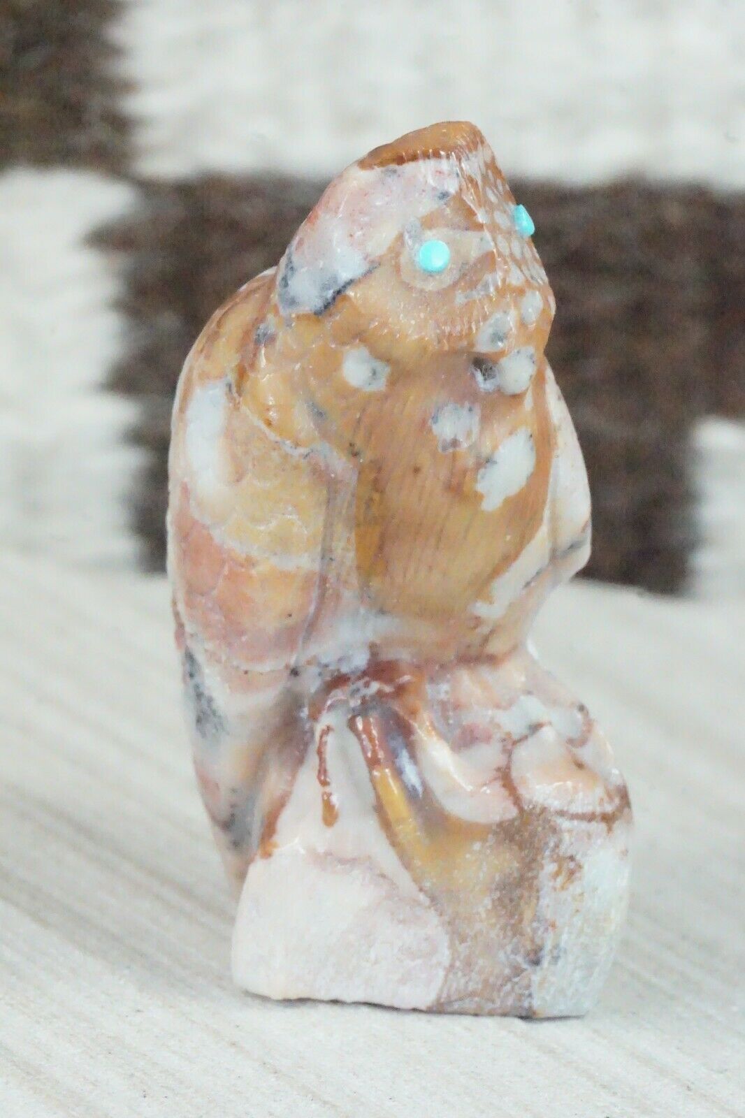Owl Zuni Fetish Carving - Derrick Kaamasee
