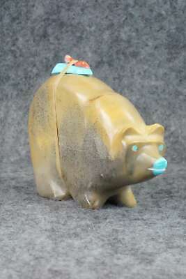 Bear Zuni Fetish Carving - Enrike Leekya
