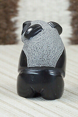 Bear Zuni Fetish Carving - Reynold Lunasee